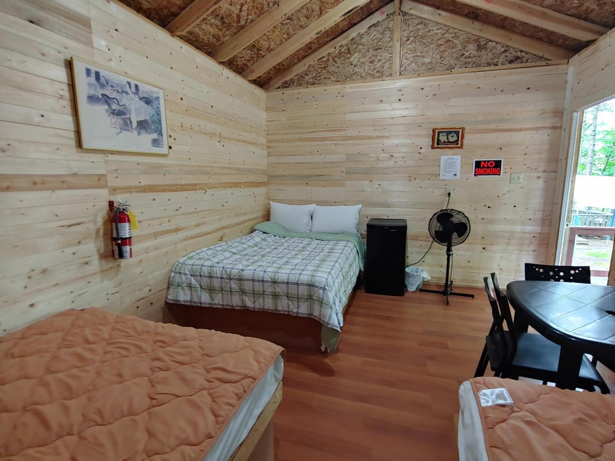 Oakhill Pines Campground Бриджуотър Екстериор снимка